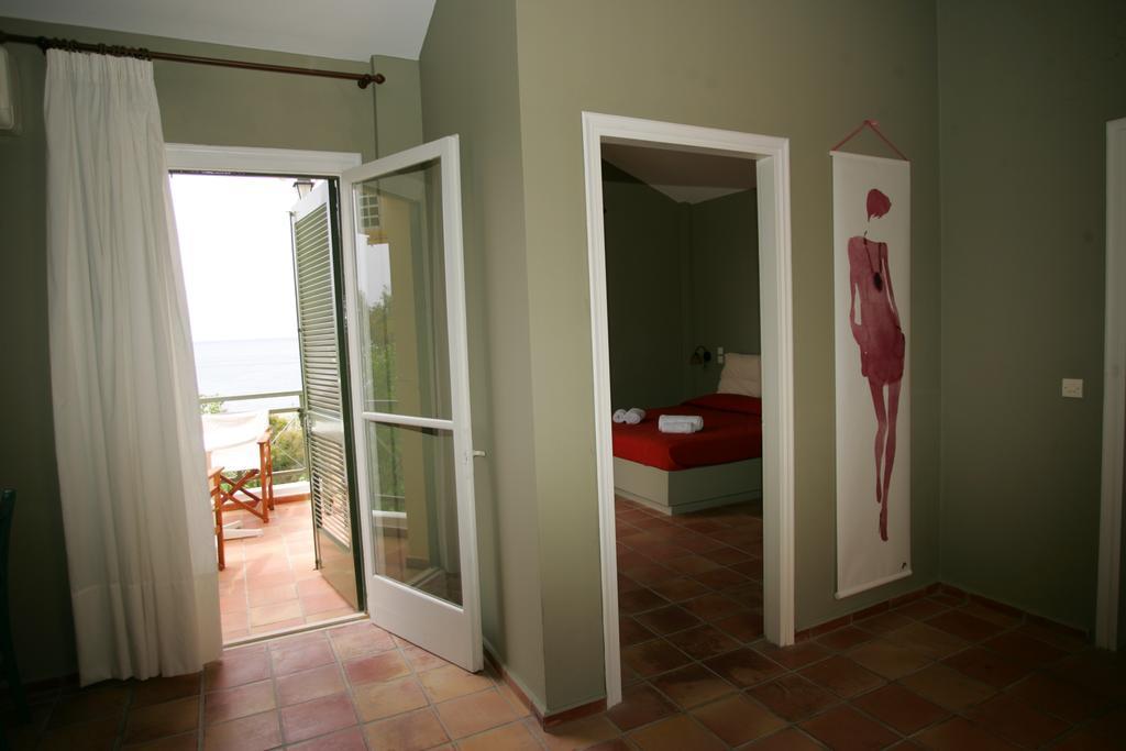 Mounda Beach Hotel Skala  Rum bild