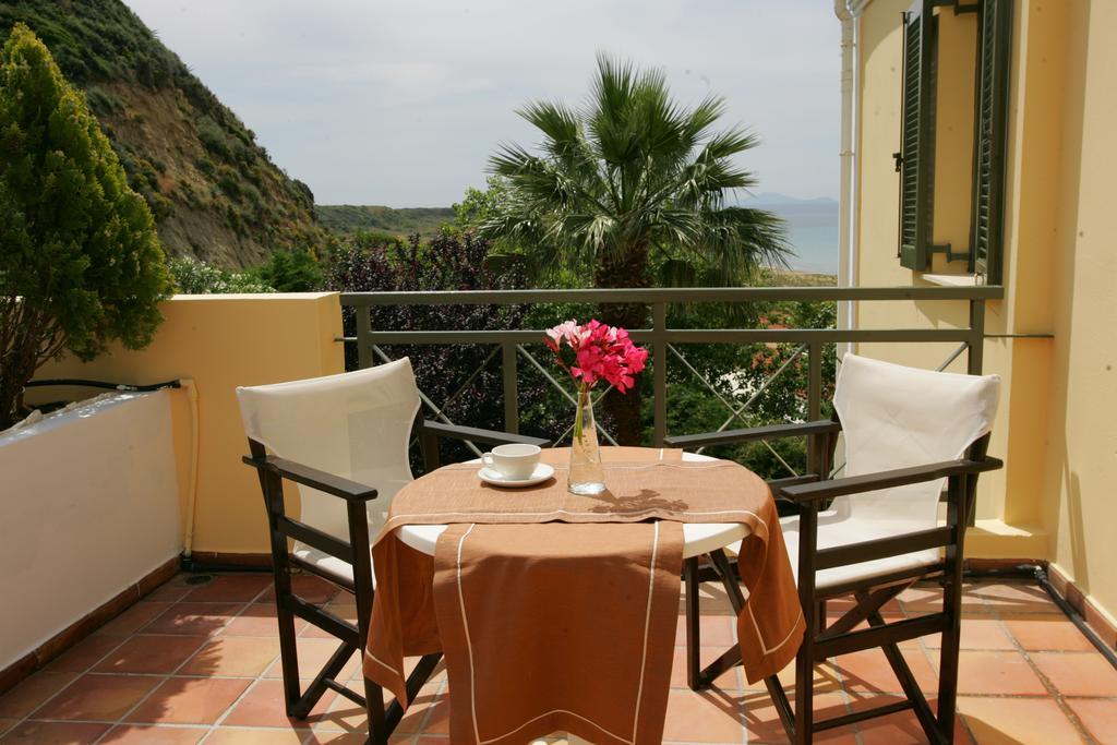 Mounda Beach Hotel Skala  Rum bild