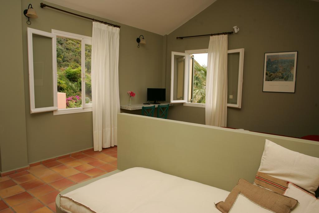 Mounda Beach Hotel Skala  Rum bild