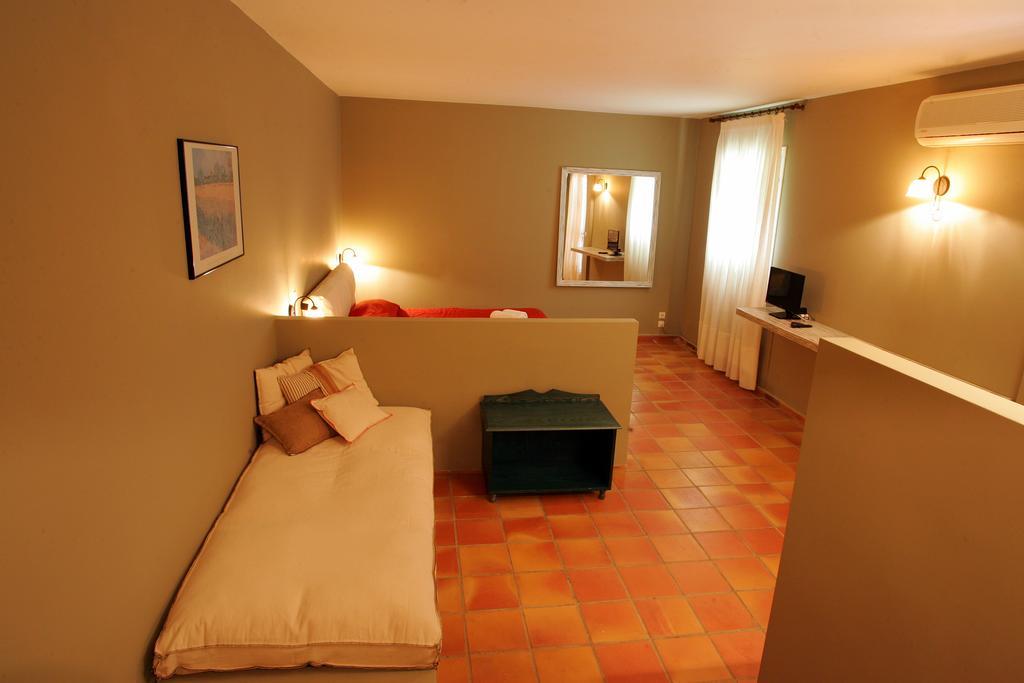 Mounda Beach Hotel Skala  Rum bild